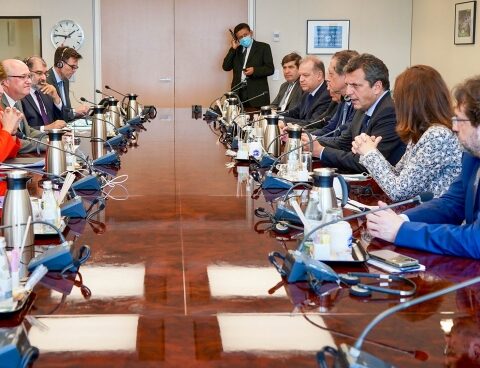 Massa: in the "next days" the second revision of the agreement with the IMF will be ready