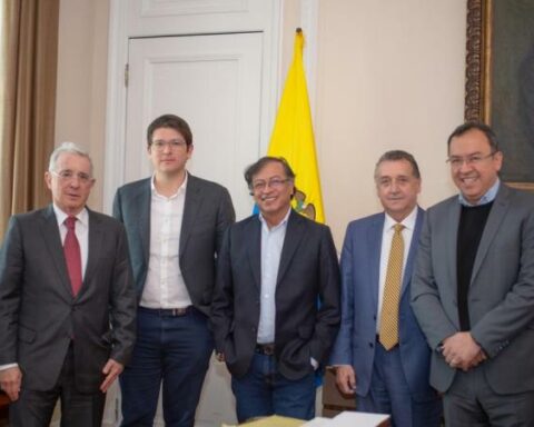 Meeting between Petro and Uribe: these were the agreements they made