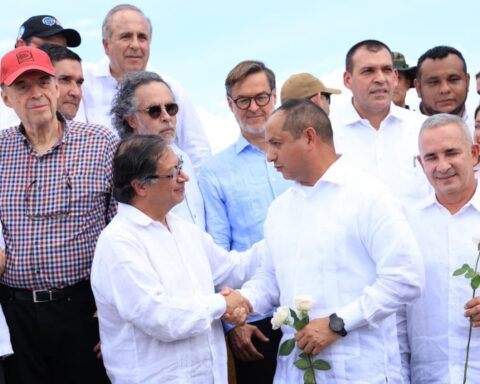 Minister Velásquez Araguayán: The border crossing was restored