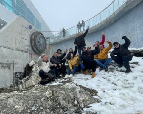 Minister of Tourism promises to deliver new cable car station in Mérida on #7Oct