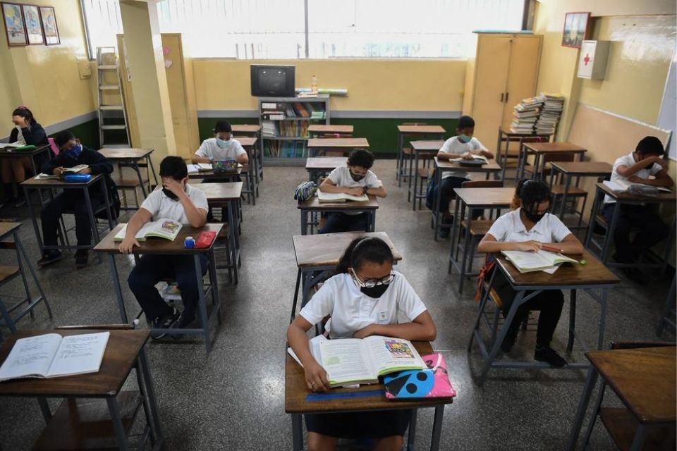 Ministry of Education adjusts schedule on the fly to start classes on #3Oct