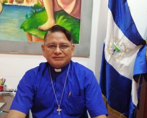 Ortega Police continue their "surveillance" against Father Harving Padilla