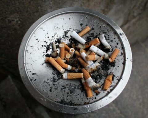 PAHO and MSP experts warn that relaxation of the anti-tobacco law affects public health