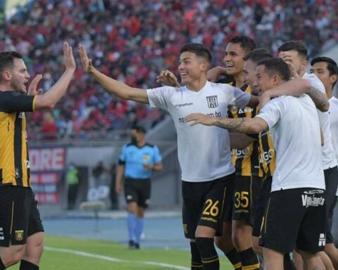 Palmaflor-Real SC and The Strongest-Nacional, at the start of the 18th Closing date