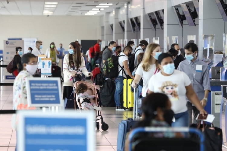 Panamá anuncia excepciones para visas en tránsito de ciudadanos cubanos