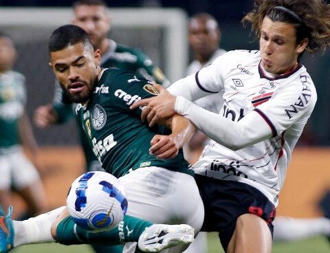 Paranaense struck: eliminated two-time champion Palmeiras and is a finalist for the Libertadores