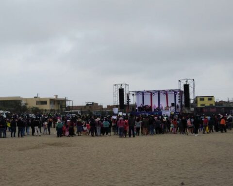 Presence of César Acuña generated clashes between residents of Alto Trujillo