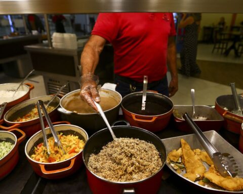 President sanctions new law on food aid and telework