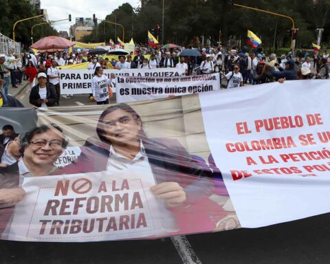 Protests in Bogotá against Petro reforms: how they advance, blocked roads and diversions