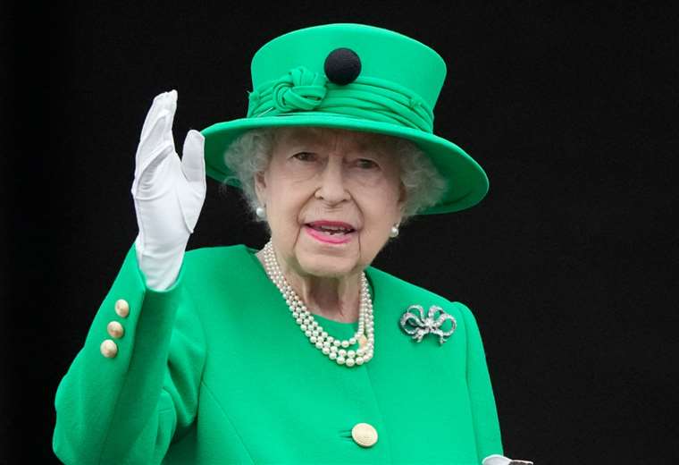 Queen Elizabeth II dies at the age of 96