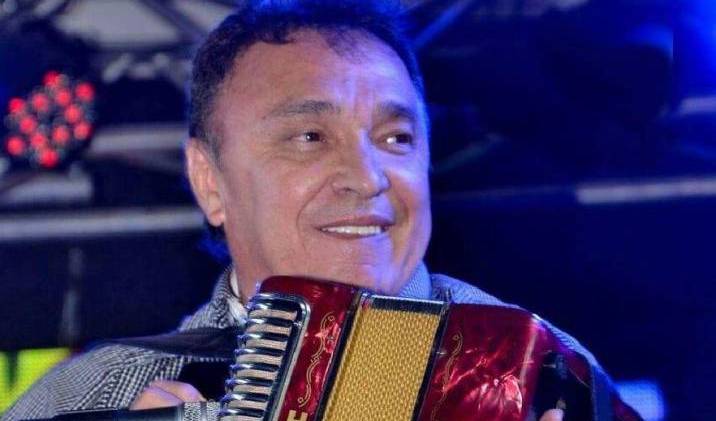 Ramiro Colmenares, accordion player of the group that sang the "Holy Cachon"passed away at the age of 67