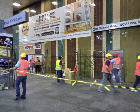 Recovery work continues in Caracas Metro stations