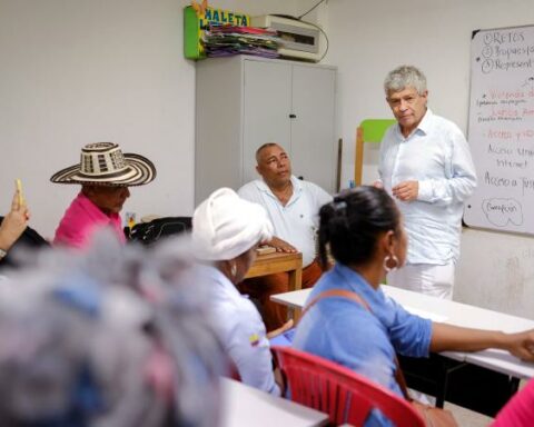 Regions and victims, the agenda of the National Development Plan