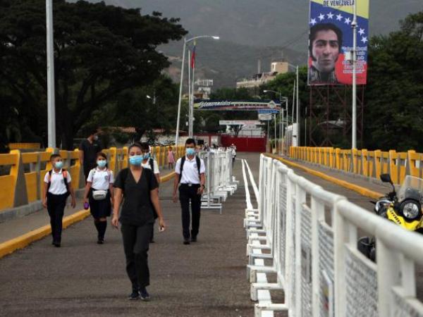 Reopening of the border: the dispute between the Colombian peso and the dollar