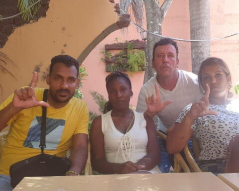 Reporteros de Palenque Visión denuncian a la policía política por manipular juicio en su contra