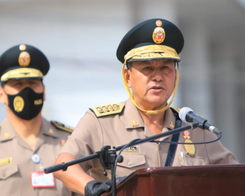 Retired General Luis Vera Llerena asks to be reinstated as Commander General of the Police