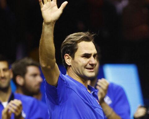Roger Federer ends his successful tennis career