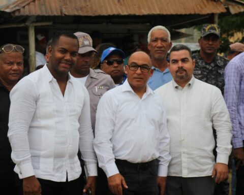 Rolfi Rojas assures the Government is dedicated to the dignified transfer of families for the construction of works