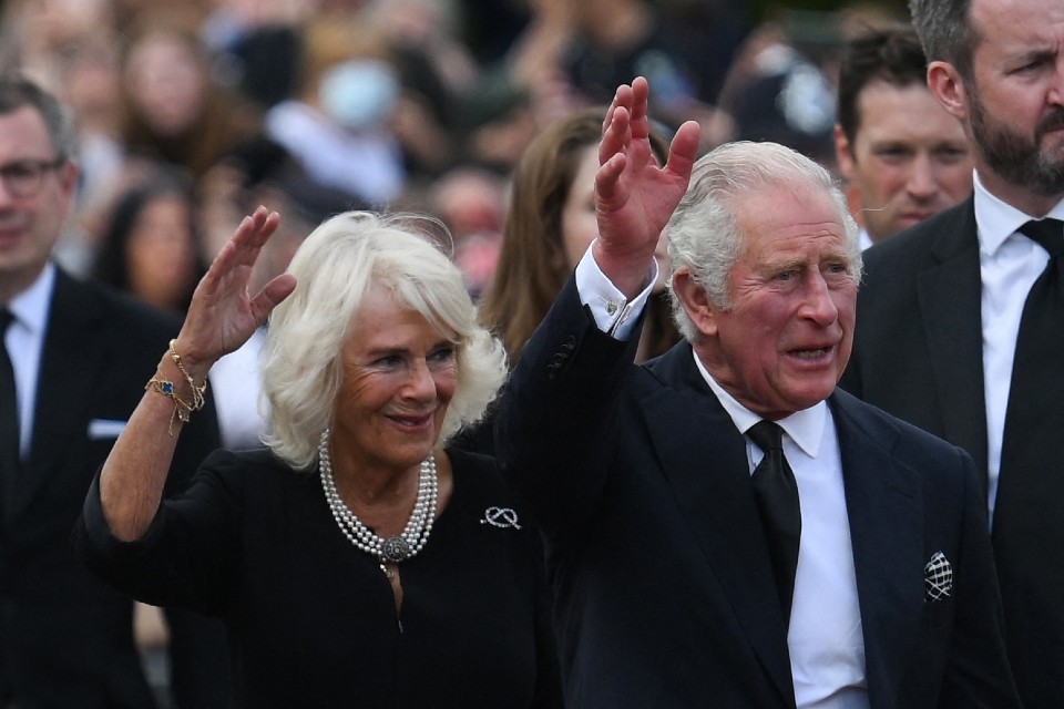 Royal standard flies in Buckingham as Charles III awaits his proclamation