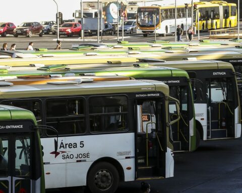 STF minister determines public transport at normal level on the 2nd