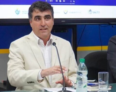 Salto claims payments from the MEC for conducting marriages and death and birth certificates