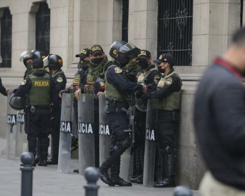 Seizure of security videos from the Government Palace ended after about 15 hours