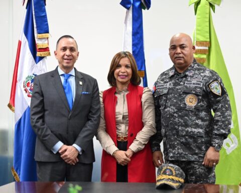 Senasa pide afiliados incluir parientes  alcanzaron mayoría de edad