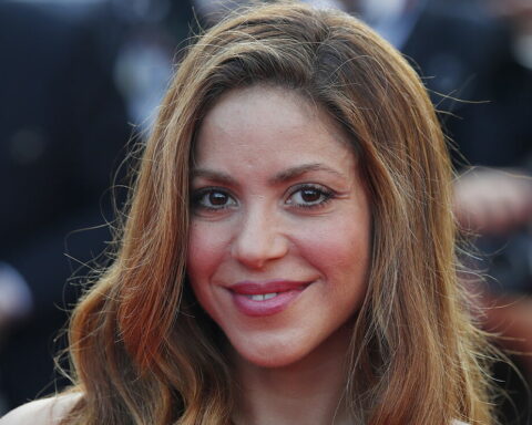 Shakira and Ozuna record a video clip in Spain