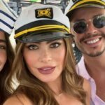 Sofía Vergara and her niece Claudia fall in love with more than one dancing on a yacht