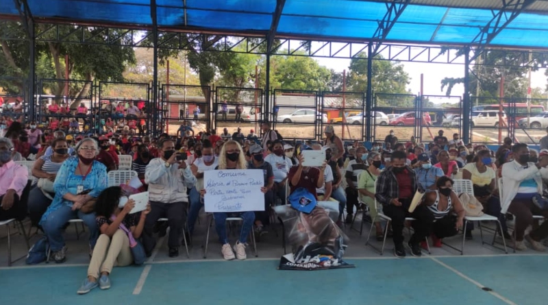 Start Training Plan in Social Comptrollership to communes in Caracas