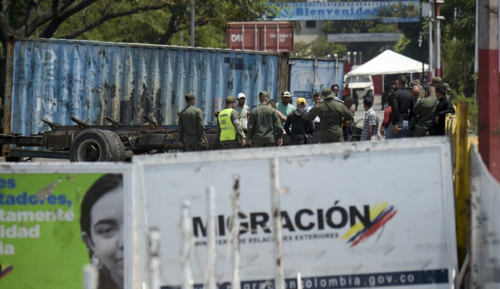 Entrada al estado Táchira desde el lado colombiano.