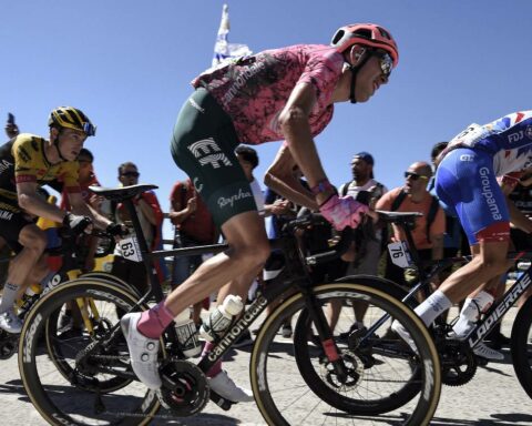 Supermán López and Rigo Urán, in the top 10 of the Vuelta a España in stage 20