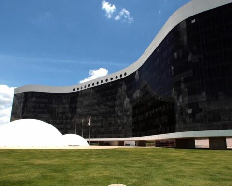 TSE maintains decision that prevented Agnelo Queiroz from candidacy