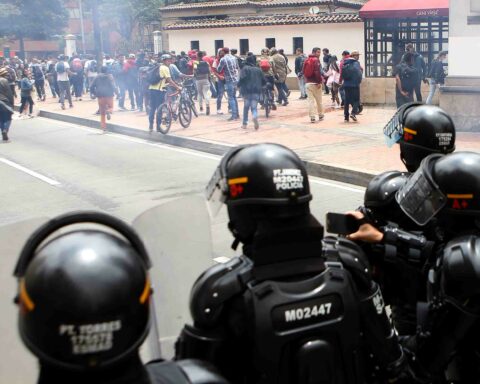 The Attorney General's Office will review whether the new Esmad instructions comply with the law