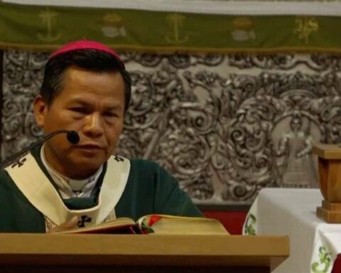 The Church asks not to fall asleep in the face of the suffering of children, femicides and lies