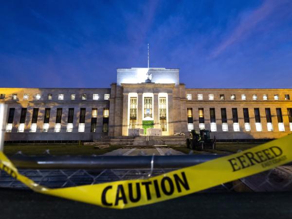 The Fed raises interest rates by 75 basis points