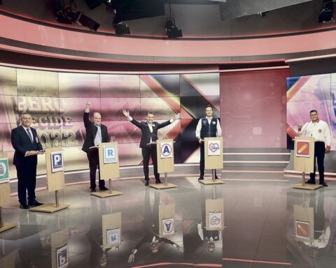 The ONPE will review the profile of trainers in matches