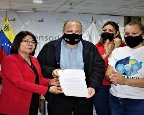 Defensor del Pueblo recibe solicitud a favor de diplomático Alex Saab y tripulación restante Emtrasur secuestrados en el exterior