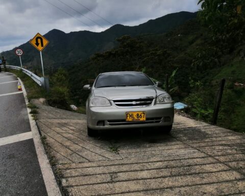 The bodies of two young people are found in a car in San Carlos, Antioquia