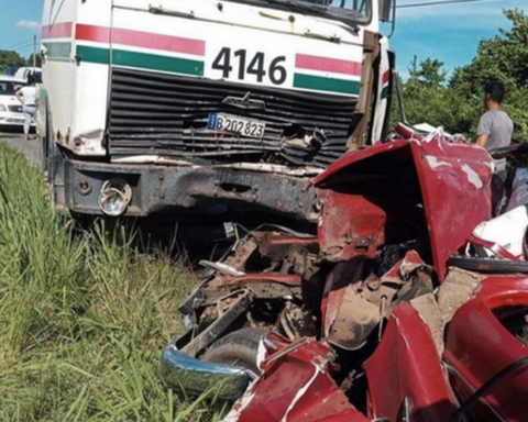 The collision between a car and a Cupet truck leaves four dead in Pinar del Río