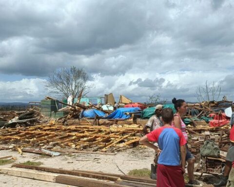 The hurricane brought down almost all of the tobacco warehouses in San Juan and Martínez