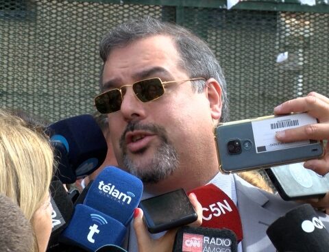 The intern broke out in Together for Change by the defender of one of the detainees