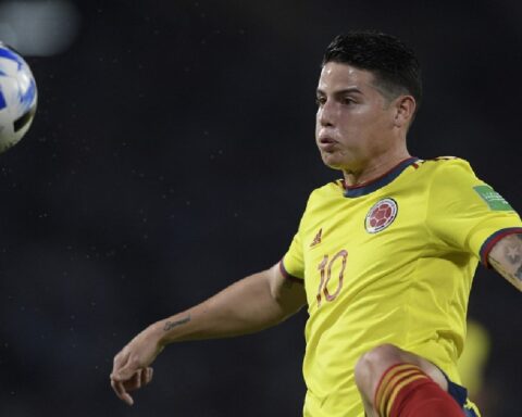 The return of James: goal and challenging celebration with the Colombian National Team