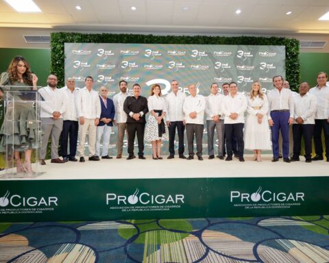 The tobacco industry has exported more than US$726 million: Abinader recognizes its support for the sector