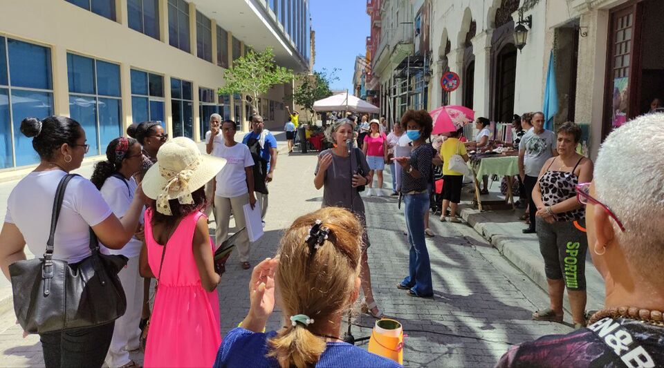 The yes and no to the Family Code collide on a street in Havana