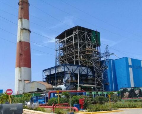 Termoeléctrica Antonio Guiteras, SEN, cubanos, UNE