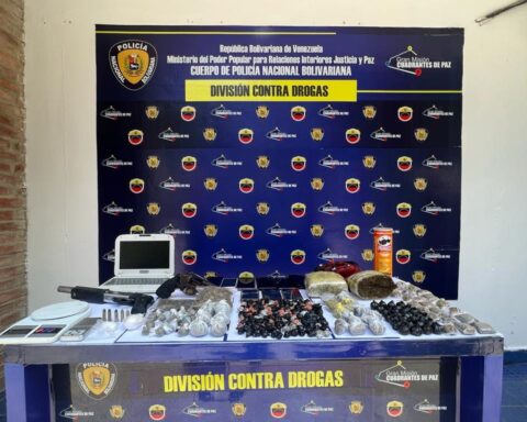 They arrested 12 drug micro-traffickers in the urban development of Fuerte Tiuna