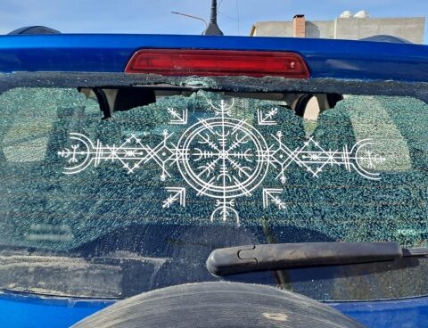 They attacked a councilor from Santa Cruz while participating in a caravan by car