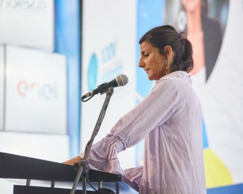 They demand the appointment of the Minister of Mines and Energy, Irene Vélez