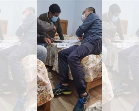 They denounce that bribery was collected by the president of ABC and his sister